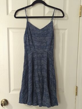 Old Navy Blue Wave-Pattern Spaghetti Strap Dress